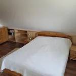 Nyaraló Borostyán Ház